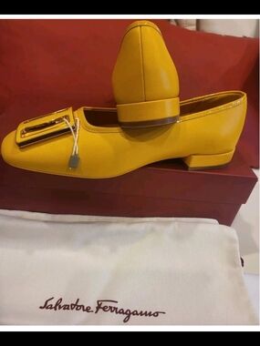 Salvatore Ferragamo Yellow Vara Bow Leather Flats